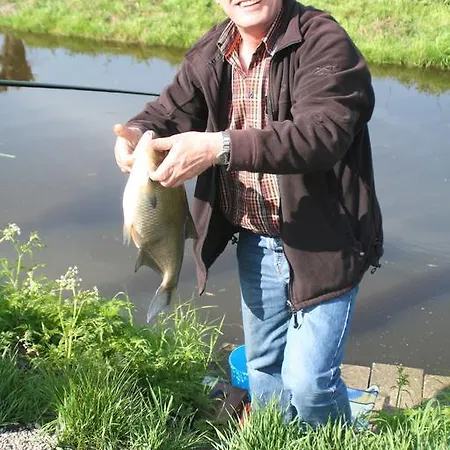 Camping De Grienduil Hébergement de vacances *